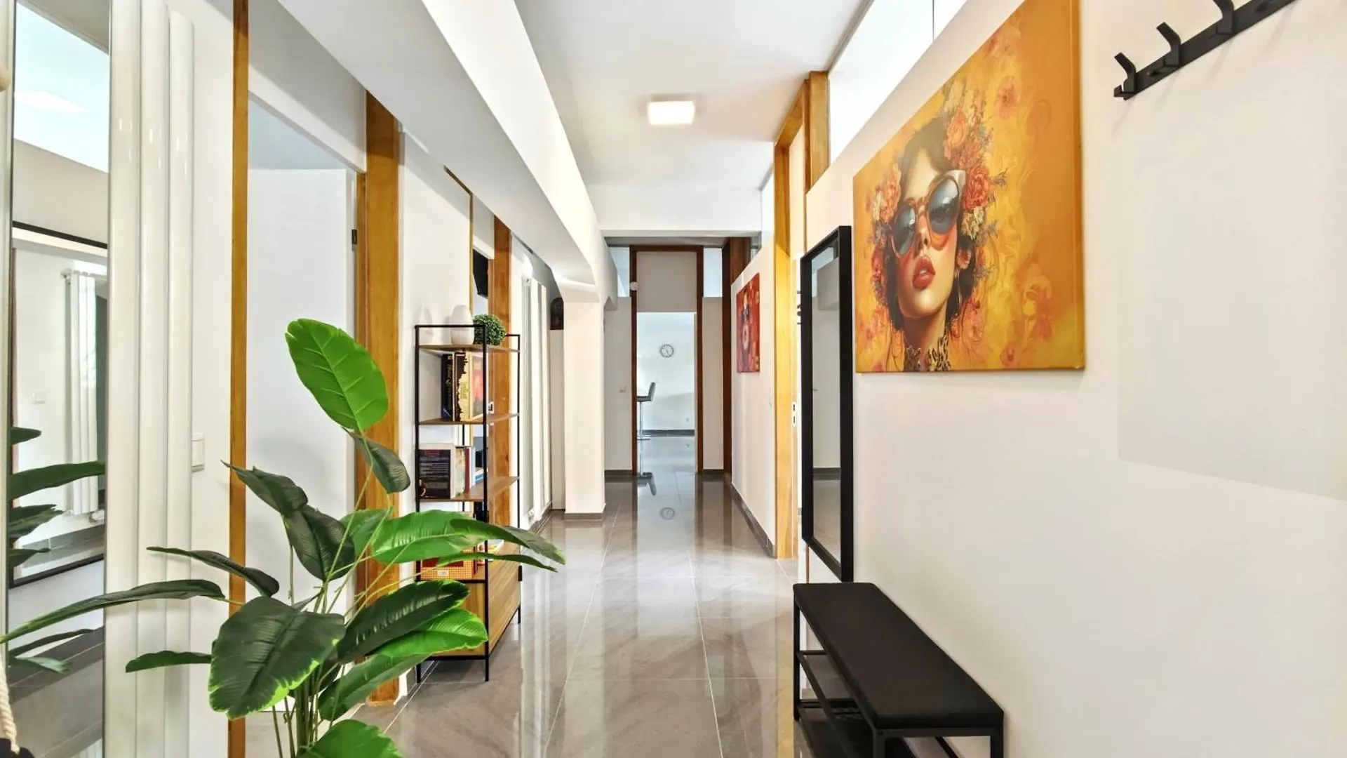 Apartment Loft Fuer Bis Zu 12, Whirlpool, Infrarotsauna, Arcade-Spiele, Tischfussball, Wii Nuremberg