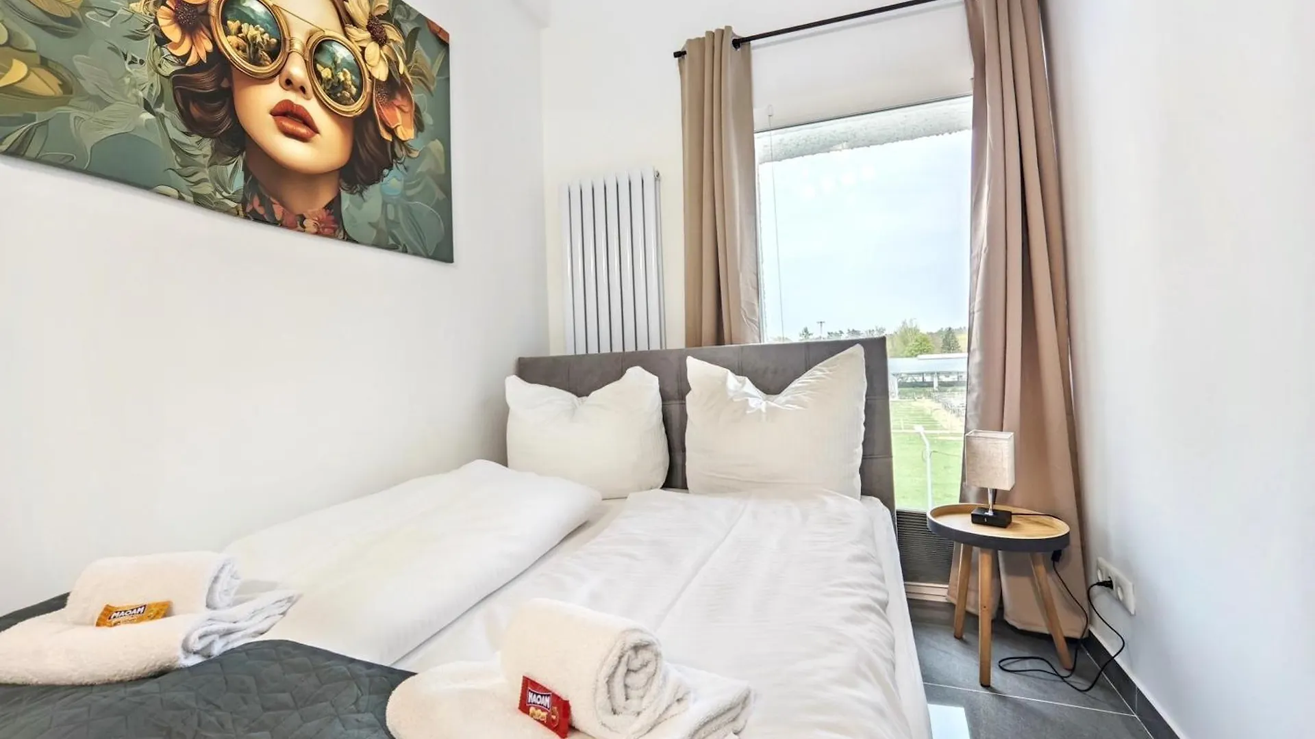 Apartment Loft Fuer Bis Zu 12, Whirlpool, Infrarotsauna, Arcade-Spiele, Tischfussball, Wii Nuremberg